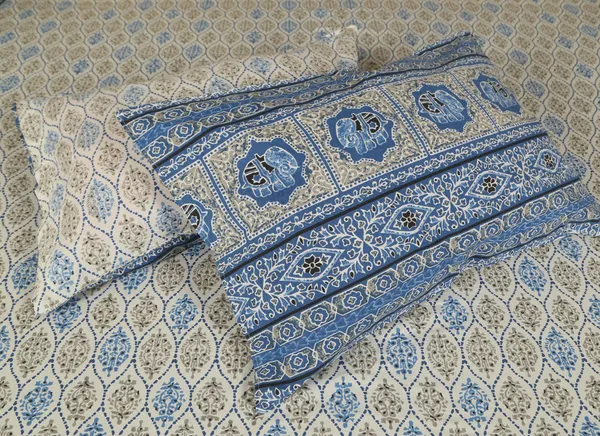 Blue_Cotton_Royal_Heritage_Empire_Blue_Double_Bedsheet_With_Pillow_Cover_108_X_108_Cm